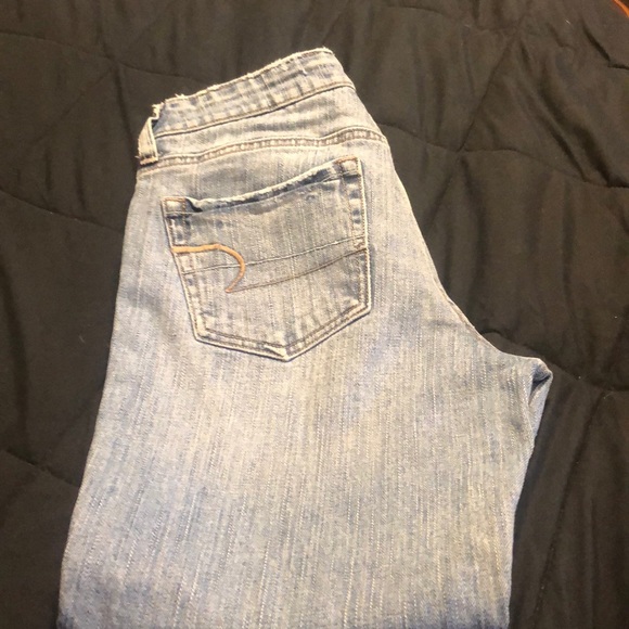 Women’s American Eagle size 4 straight leg capris - Picture 1 of 5